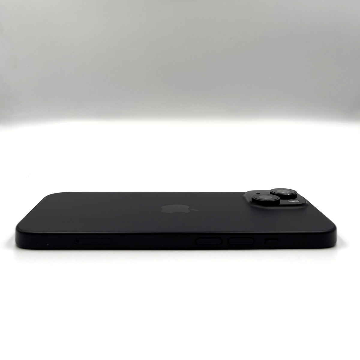 Apple iPhone 15 (128GB, Black) - Grade A